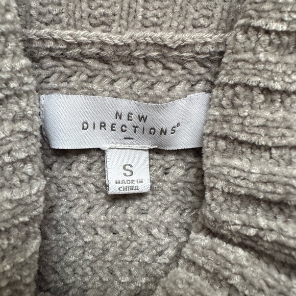 Women’s New Directions Sweater; Two-Tone Gray; Size Small - Picture 2 of 6